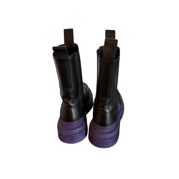 Bottega Veneta Leather Chelsea Boots main image 6